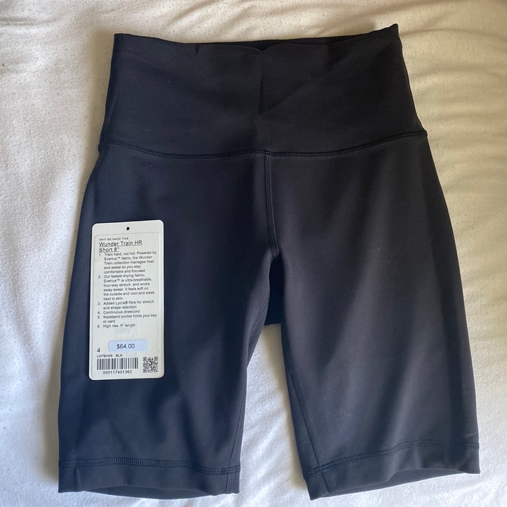 Lululemon Wunder Train HR short 8”.. ordered wrong size. Never worn! Size 4